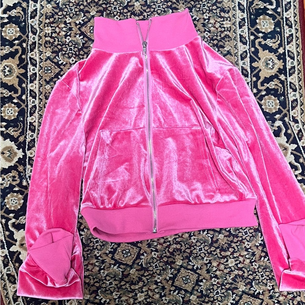 M Amazon pink crop Hoodie